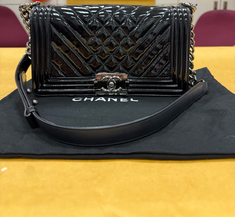 香奈兒Leboy中號 黑配銀-0