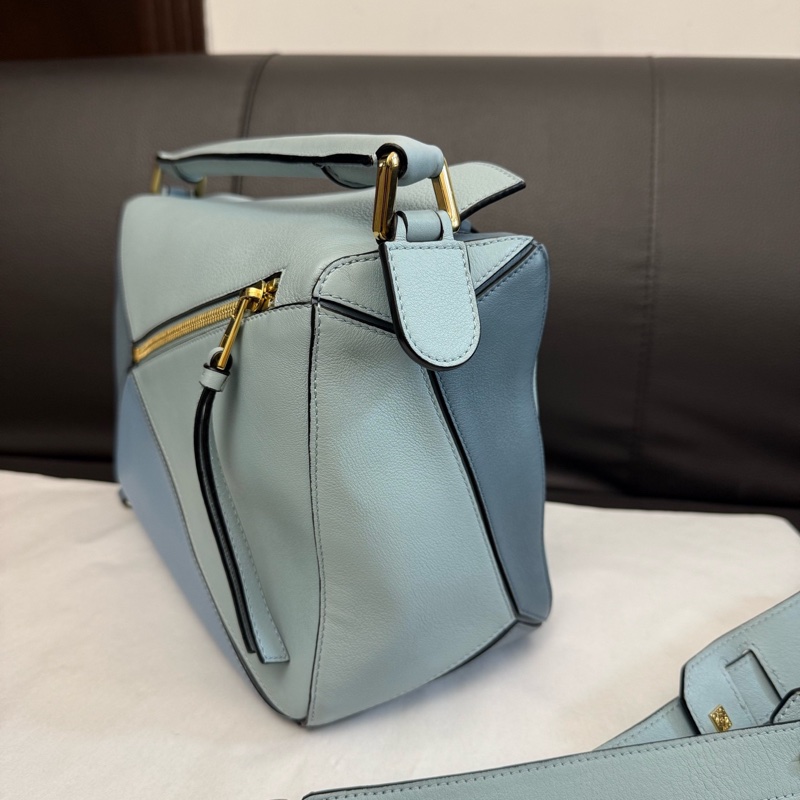 99新Loewe羅意威 藍色puzzle中號牛皮拼接幾何包手提單肩斜挎包 尺寸：29×19×12cm 。-2