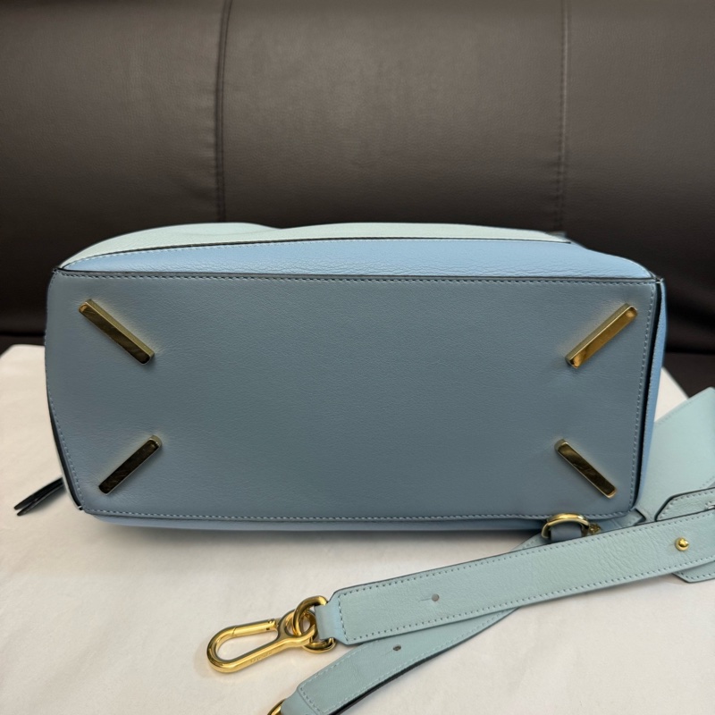 99新Loewe羅意威 藍色puzzle中號牛皮拼接幾何包手提單肩斜挎包 尺寸：29×19×12cm 。-4