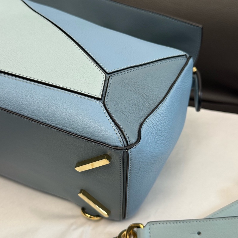 99新Loewe羅意威 藍色puzzle中號牛皮拼接幾何包手提單肩斜挎包 尺寸：29×19×12cm 。-7