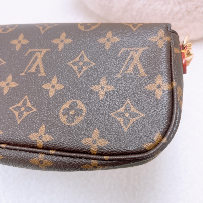 Lv ivy 老花腋下/斜挎包-7