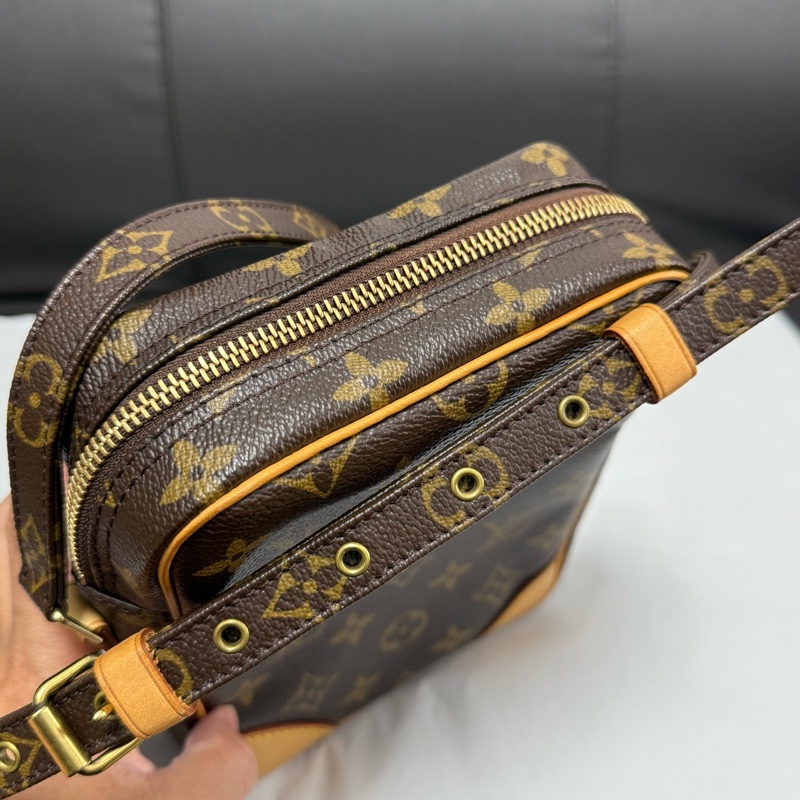 Louis Vuitton路易威登中古款老花雙層相機包單肩斜挎包 🈚附件-4