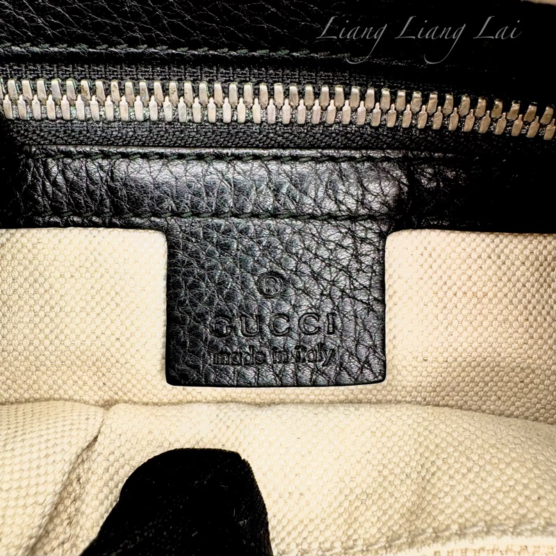 GUCCI 古馳 Soho 黑色荔枝紋牛皮斜背包｜郵差包-10