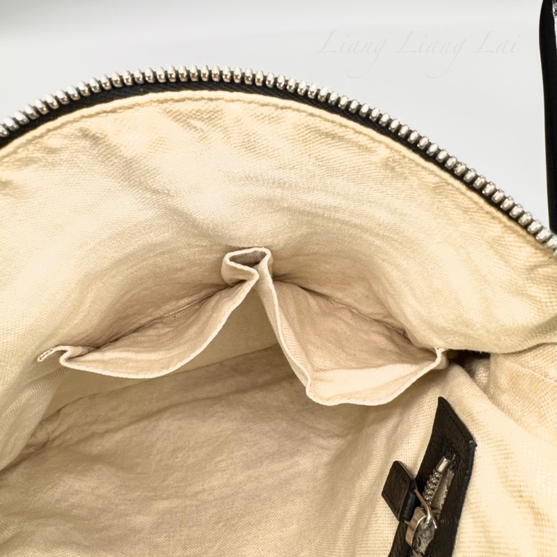 GUCCI 古馳 Soho 黑色荔枝紋牛皮斜背包｜郵差包-14