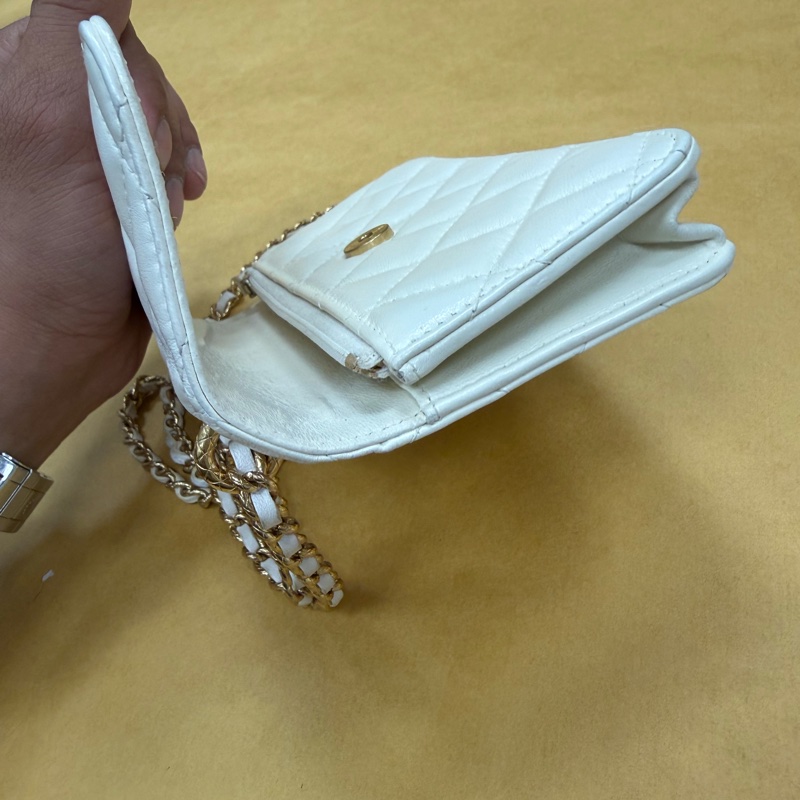 香奈兒晶片款手機包-17