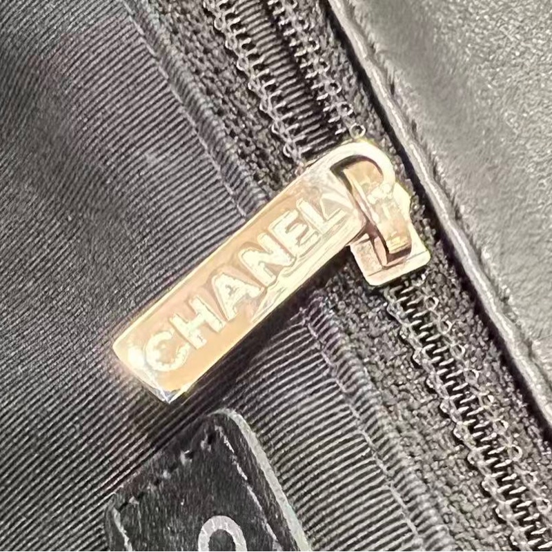 Chanel Surpique Chevron Flap Bag-22
