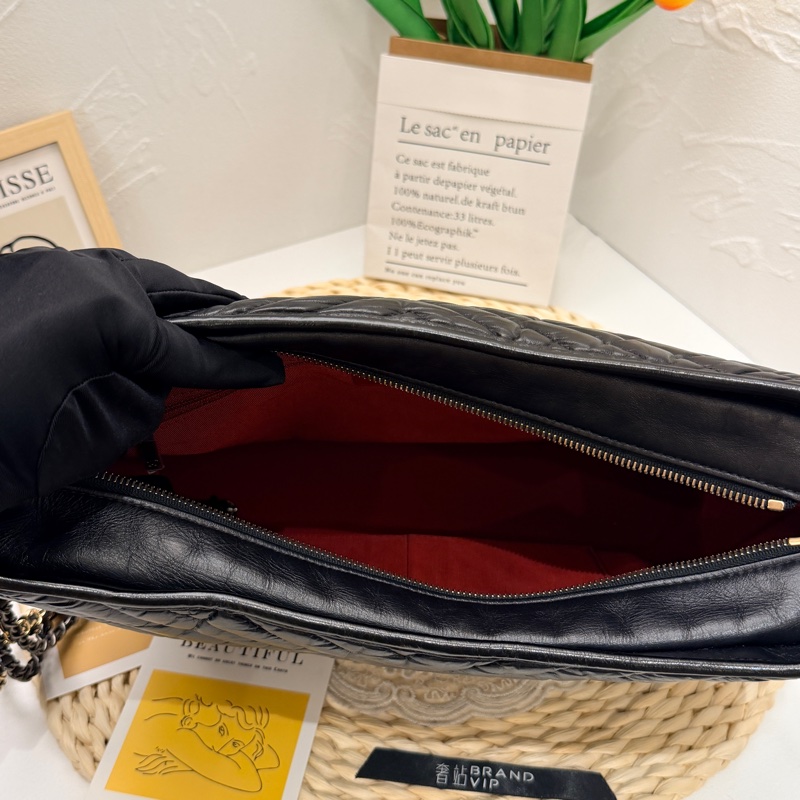 Chanel Gabrielle Hobo Bag-4