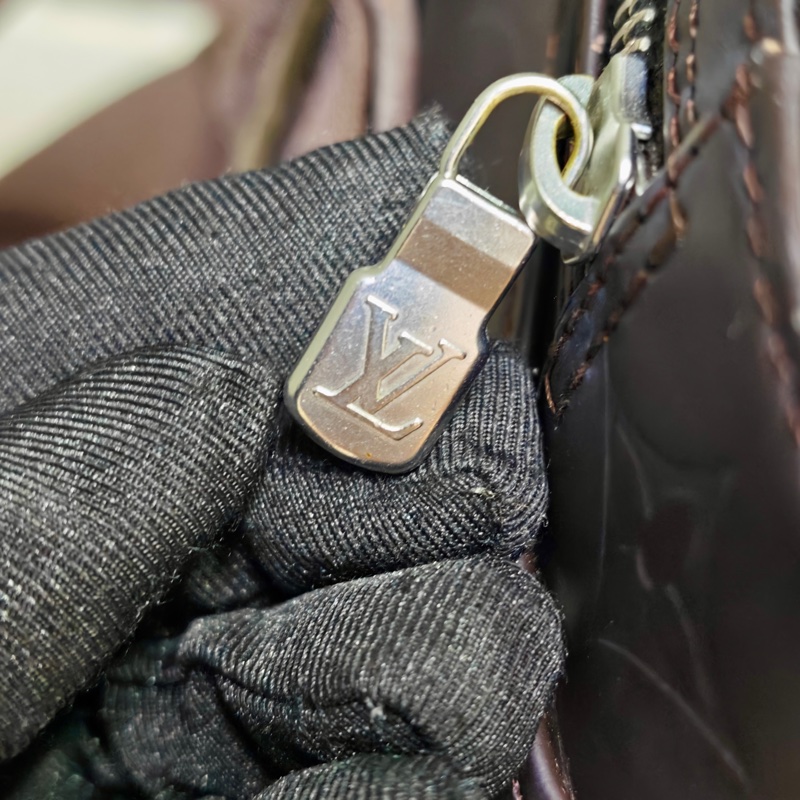 LV 全皮復古相機包-12