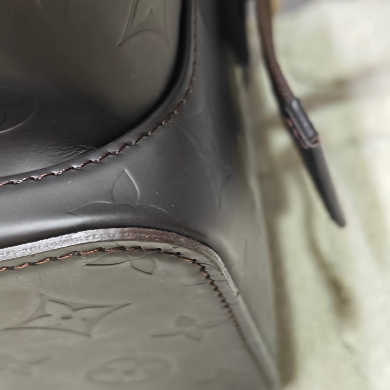 LV 全皮復古相機包-13