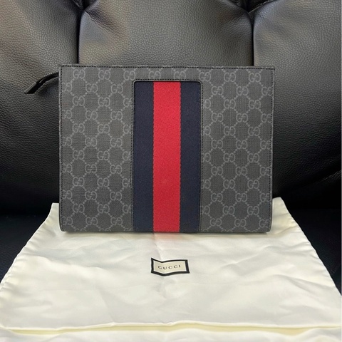 Gucci古馳！爆款黑花手包洗漱包，專櫃斷貨款