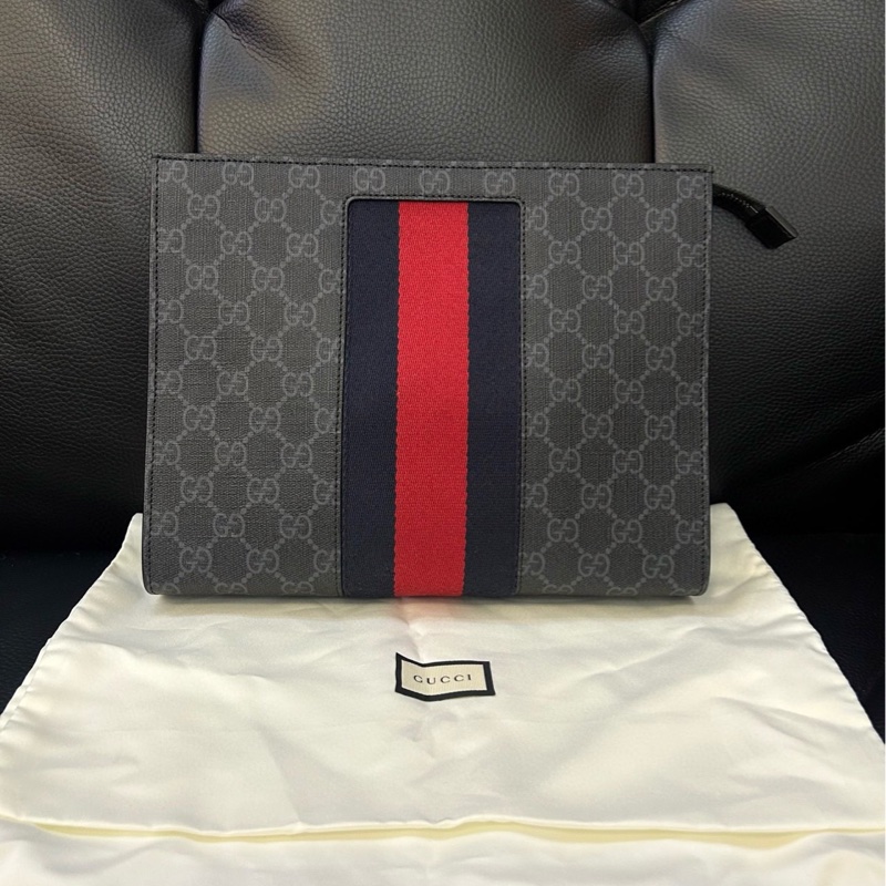 Gucci古馳！爆款黑花手包洗漱包，專櫃斷貨款-1