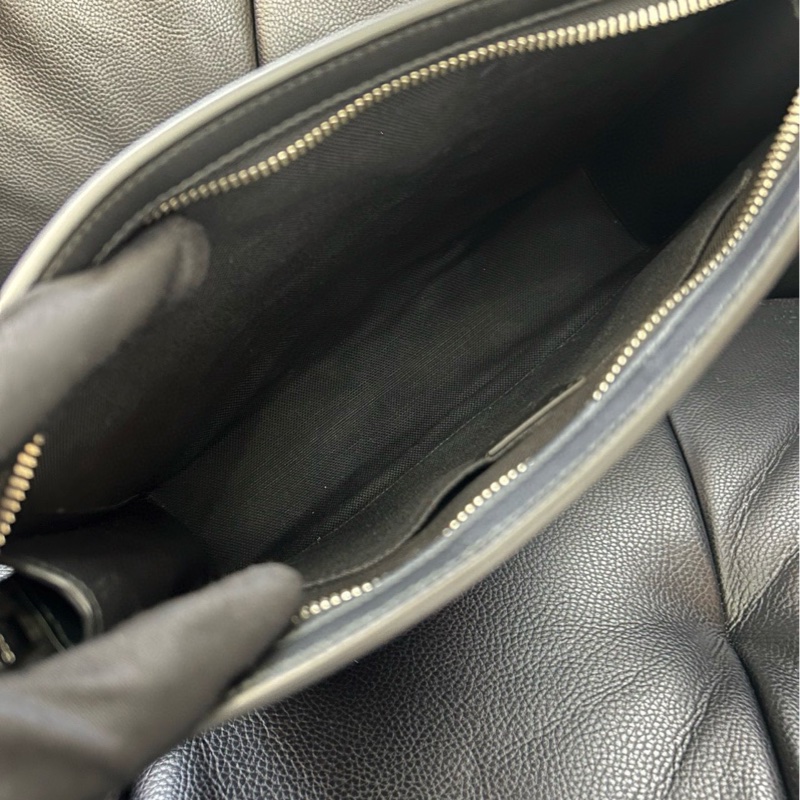 Gucci古馳！爆款黑花手包洗漱包，專櫃斷貨款-5