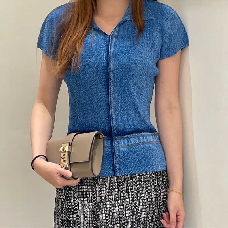 ▪️富貴選物FUGUEI▪️PP三宅一生  藍色  丹寧印刷短袖上衣-1