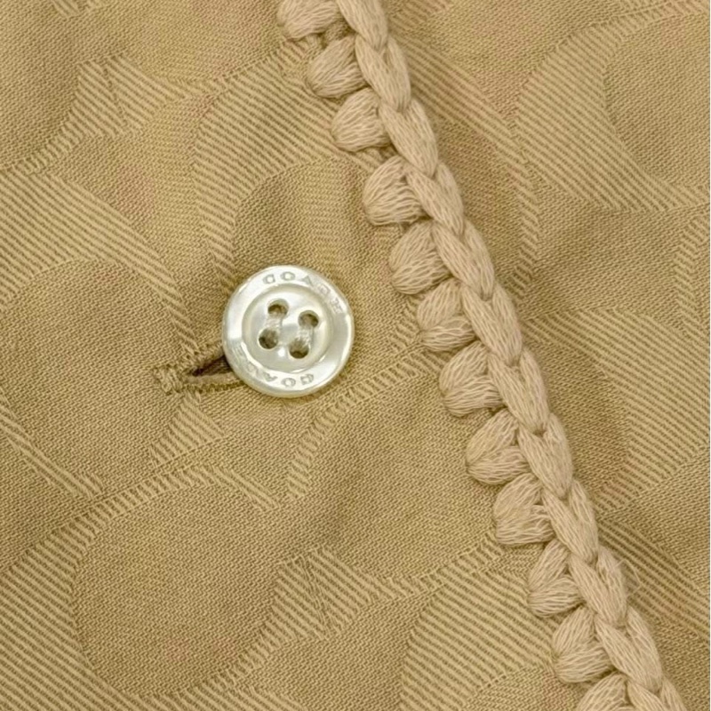 COACH滿版C印提花鉤編飾鈕扣襯衫-4