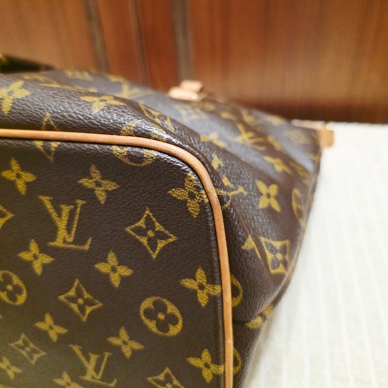 LV Louis Vuitton原花抓皺拉鍊三用水餃包/ M40145手提、肩背，斜跨-25