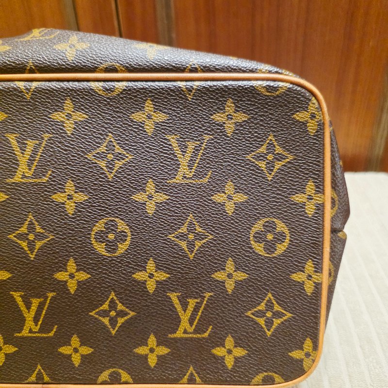 LV Louis Vuitton原花抓皺拉鍊三用水餃包/ M40145手提、肩背，斜跨-28