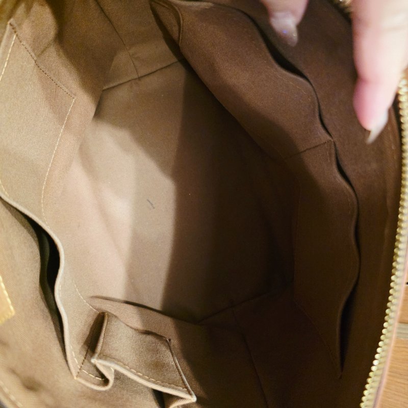 LV Louis Vuitton原花抓皺拉鍊三用水餃包/ M40145手提、肩背，斜跨-33