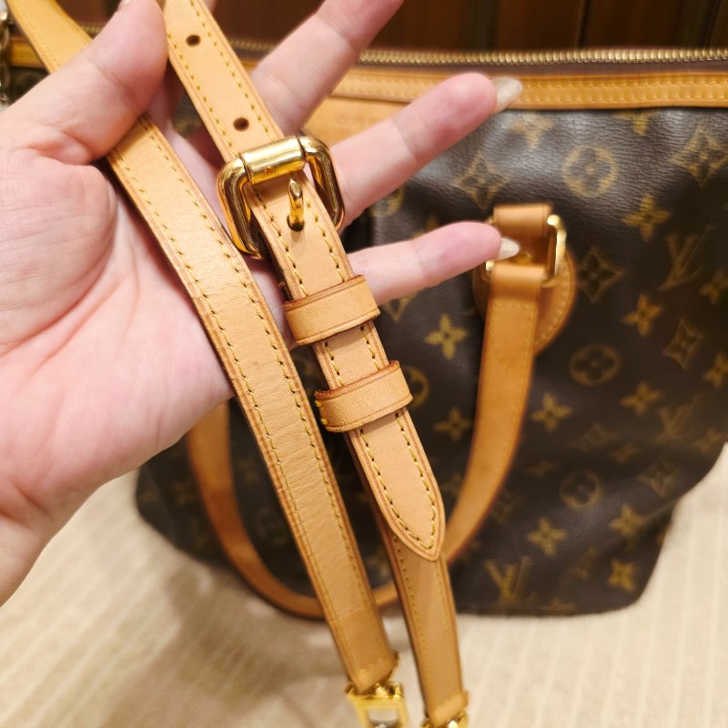 LV Louis Vuitton原花抓皺拉鍊三用水餃包/ M40145手提、肩背，斜跨-45