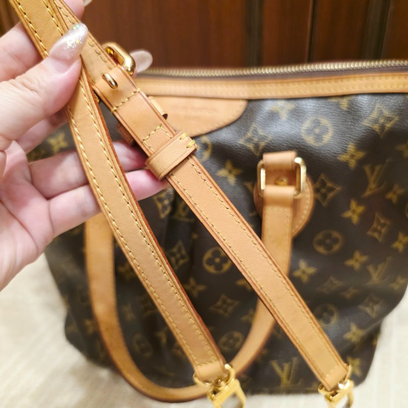 LV Louis Vuitton原花抓皺拉鍊三用水餃包/ M40145手提、肩背，斜跨-51