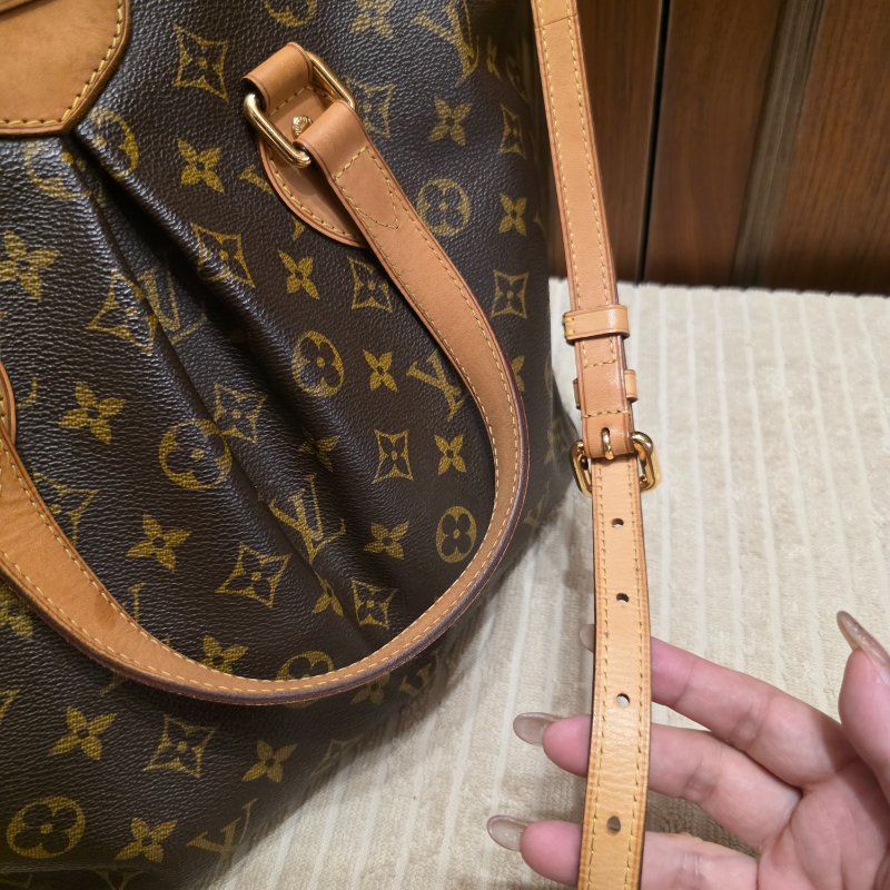 LV Louis Vuitton原花抓皺拉鍊三用水餃包/ M40145手提、肩背，斜跨-55