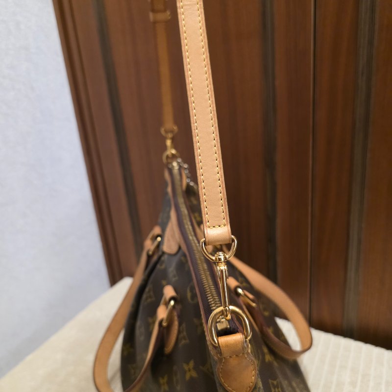 LV Louis Vuitton原花抓皺拉鍊三用水餃包/ M40145手提、肩背，斜跨-60