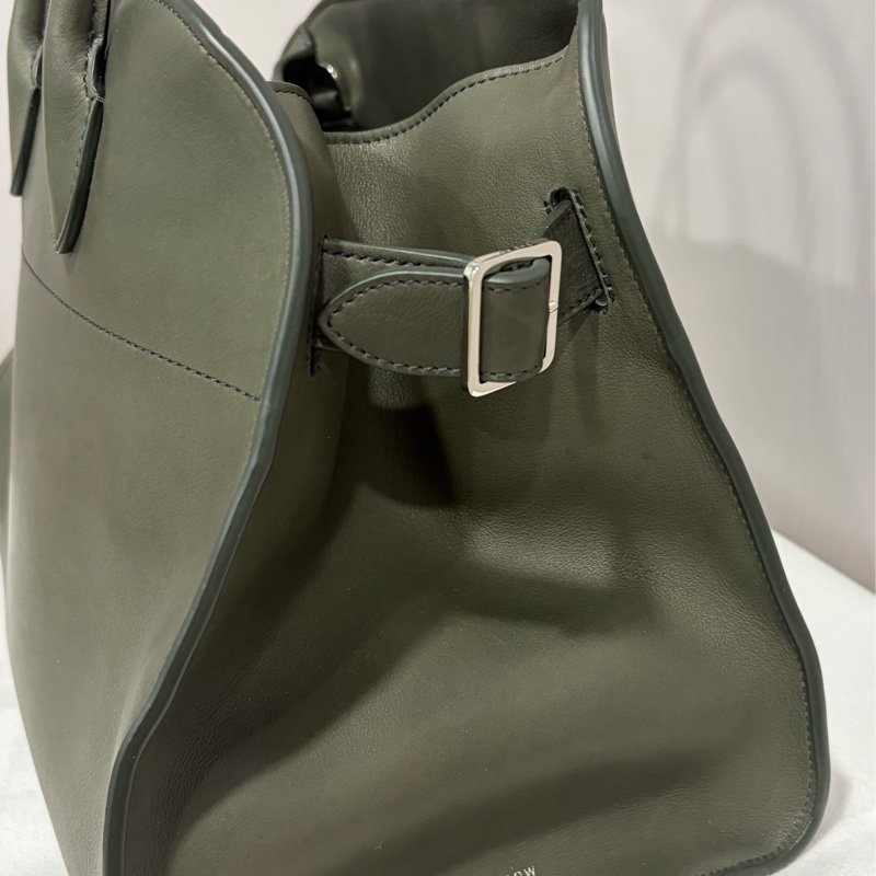 the row Margaux 12 馬鞍皮-2