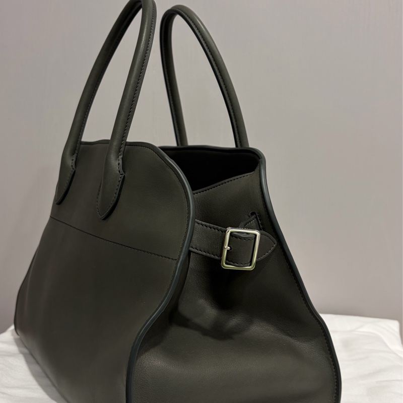 the row Margaux 12 馬鞍皮-4