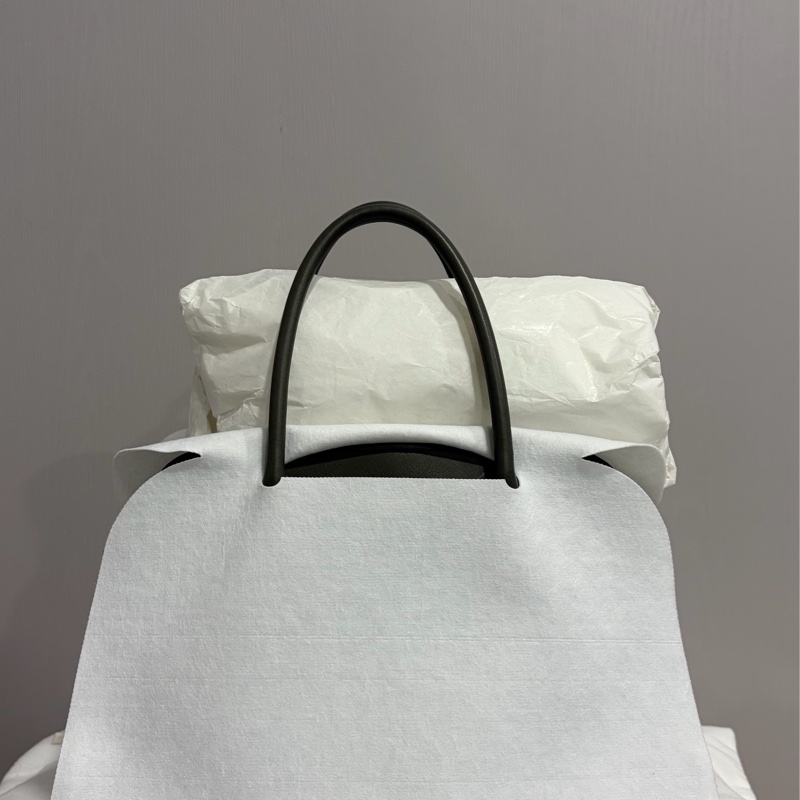 the row Margaux 12 馬鞍皮-6