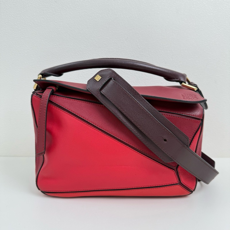 羅意威/Loewe     Puzzle 紅色單肩包 金扣-0