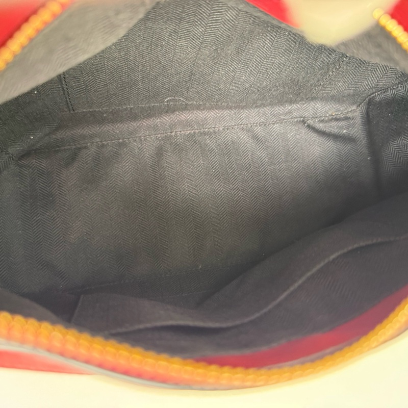 羅意威/Loewe     Puzzle 紅色單肩包 金扣-7