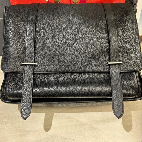 Hermes愛馬仕男士雙扣郵差包斜挎包  框Q刻 尺寸38×29，togo皮🈚附件