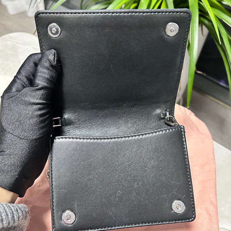 Miumiu繆繆！黑色羊皮鑽石包滿鑽仿水晶寶石鏈條包-5