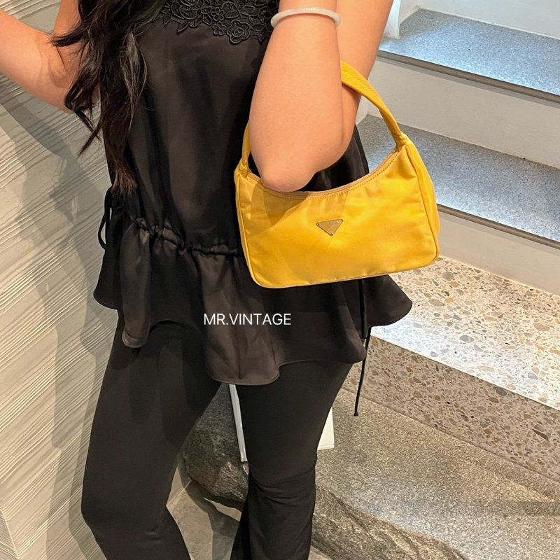 🏷Prada hobo-1