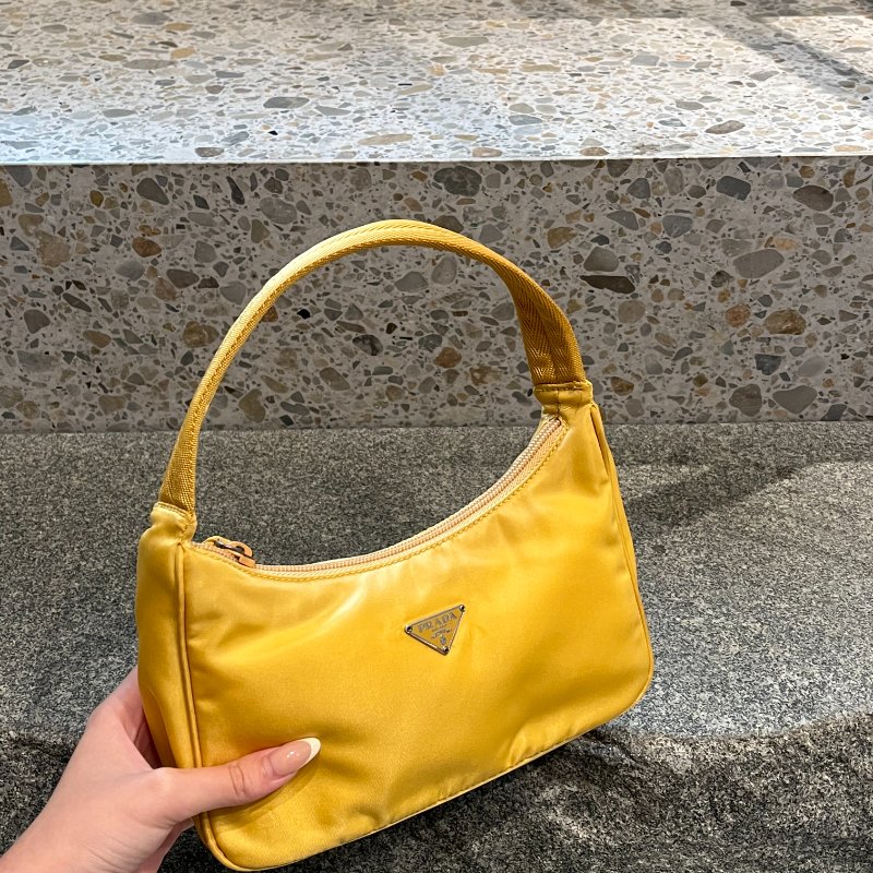🏷Prada hobo-4