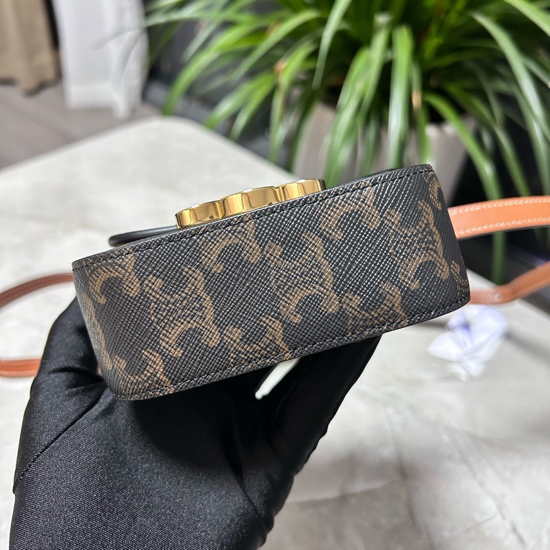 Celine賽琳！mini凱旋門老花豆腐包-5