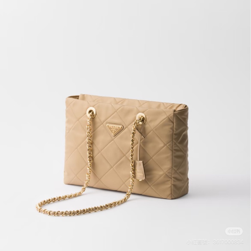 全新🈶2026購證❤️ prada #奶茶色 #降落傘 #新款 #托特包-1