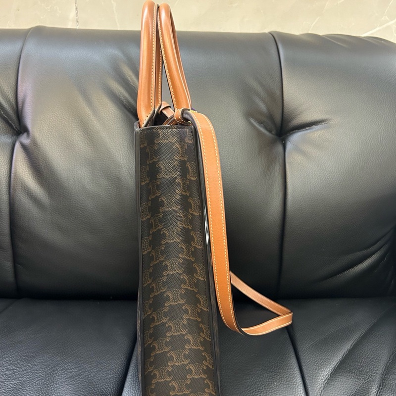 Celine賽琳！CABAS凱旋門老花小號tote琴譜-2