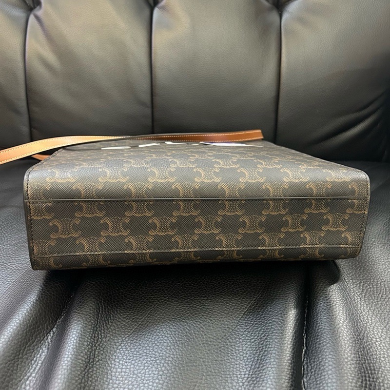 Celine賽琳！CABAS凱旋門老花小號tote琴譜-4