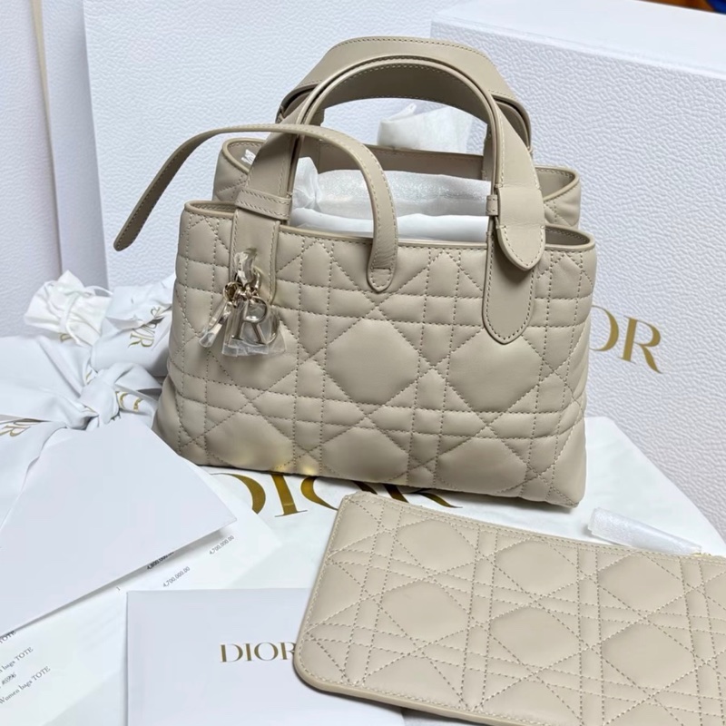 全新🈶2026購證❤️ dior #toujours #奶茶色 #土著包 #托特包 中號-5