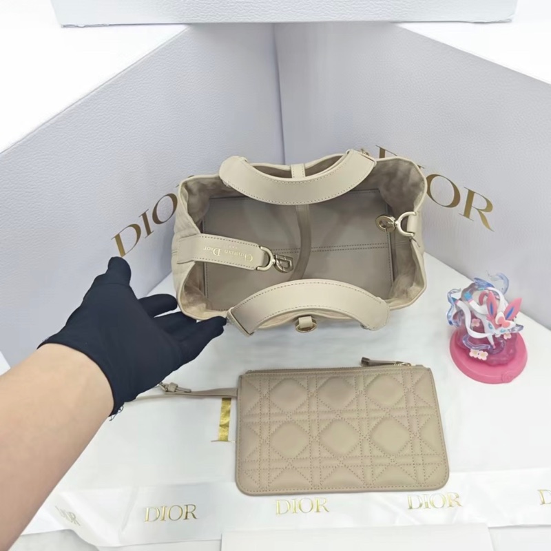 全新🈶2026購證❤️ dior #toujours #奶茶色 #土著包 #托特包 中號-10