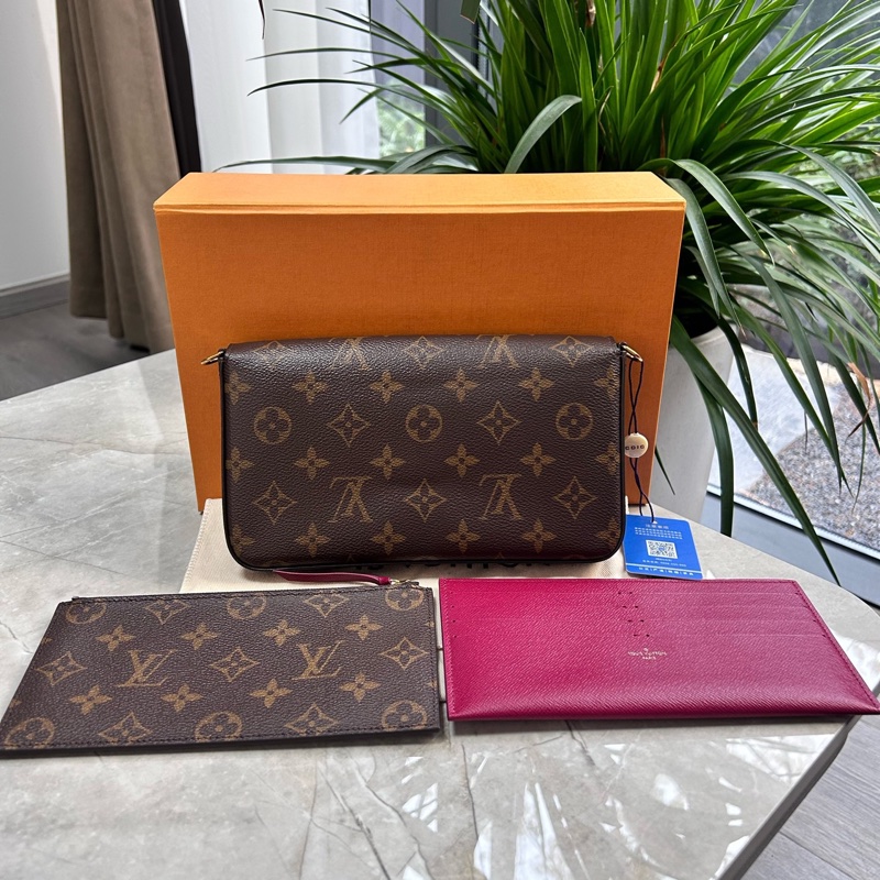 LV路易威登！經典老花三合一，超火級爆～買一個等於三個，-1