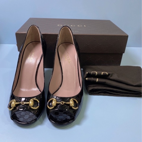 Gucci古馳！馬銜扣雙G壓紋魚嘴黑色高跟鞋，，已貼底34.5码