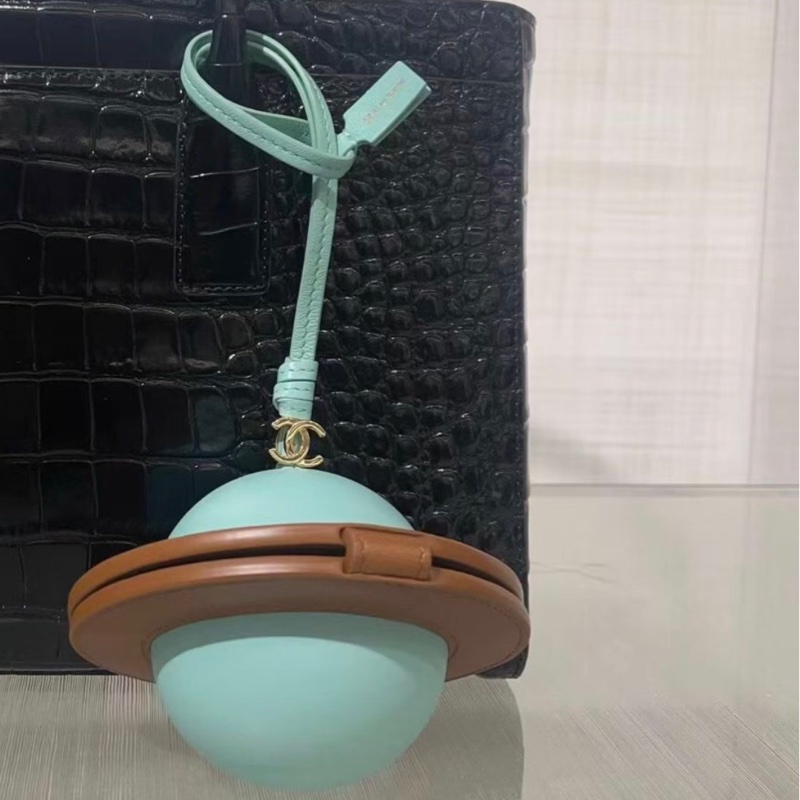 Chanel香奈兒26S限定星球掛件🪐-4
