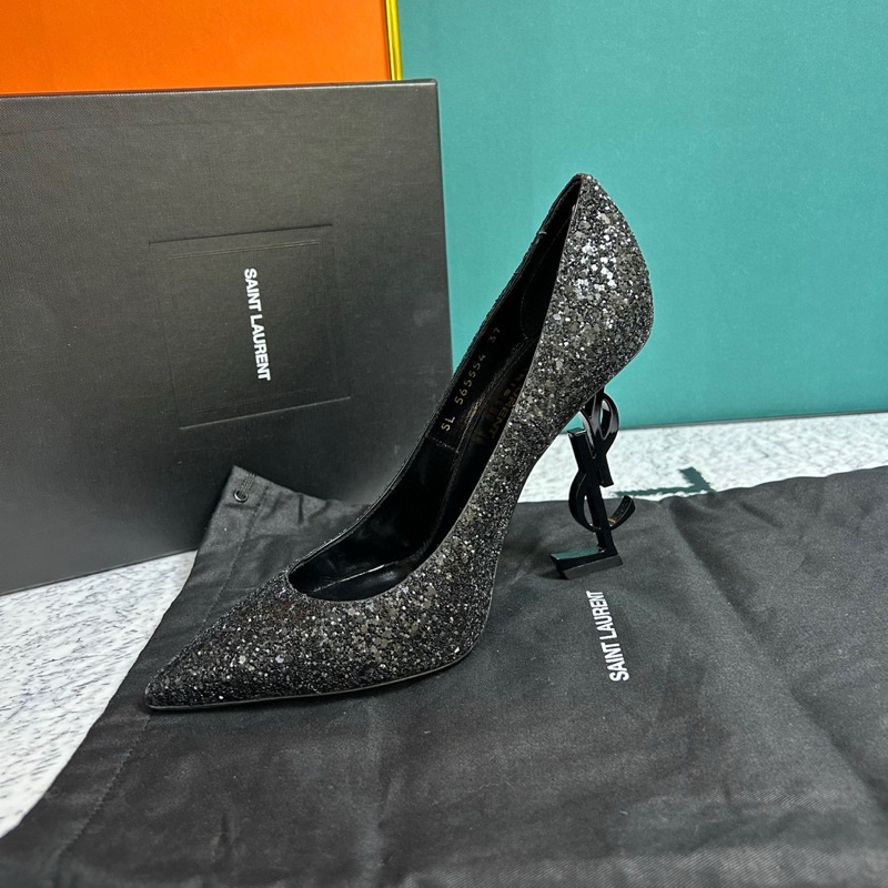 閒置新YSL聖羅蘭！時尚黑色亮片YSL字母高跟鞋，bulingbuling真的非常閃～37碼-3
