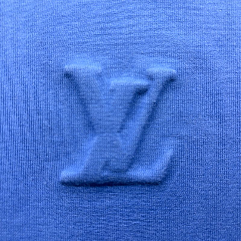 LV路易威登 LOUIS VUITTON 95新浮雕LOGO藍色S 短袖T恤-2