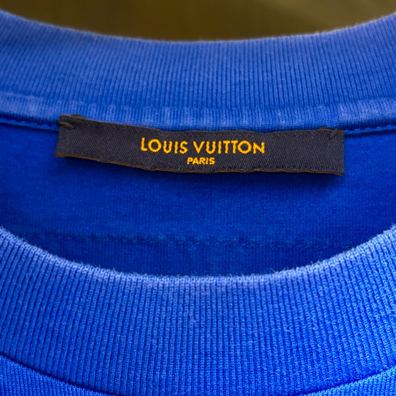 LV路易威登 LOUIS VUITTON 95新浮雕LOGO藍色S 短袖T恤-4