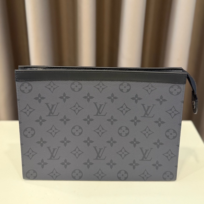 （全新閒置未用）Louis vuitton路易威登LV POCHETTE VOYAGE MM經典Eclipse帆布拉鍊手拿包-0