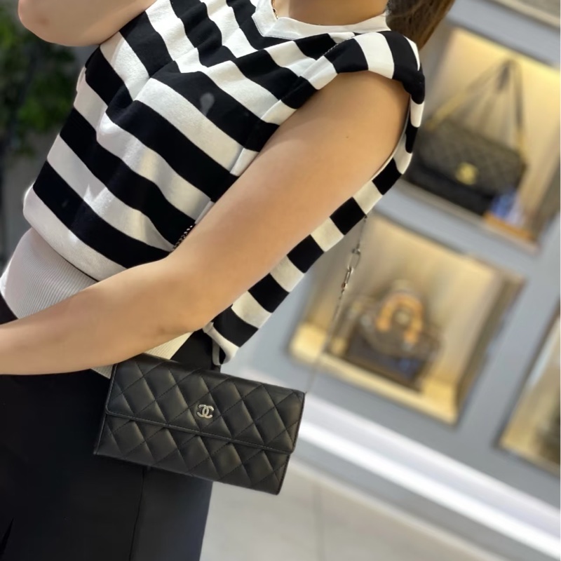 𝙲𝕙𝕒𝕟𝕖𝕝經典雙C銀釦翻蓋長夾🏅 #附鏈條改造組升級woc背-36