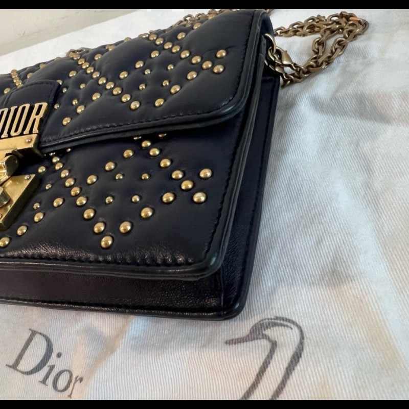 Dior Addict鉚釘羊皮翻蓋包-12