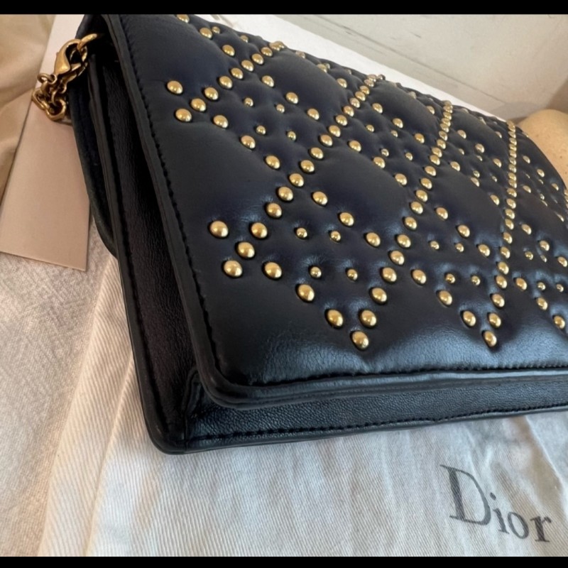 Dior Addict鉚釘羊皮翻蓋包-13